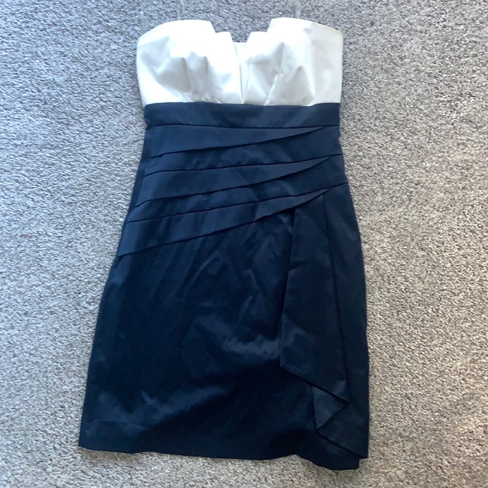 Strapless Teeze Me dress